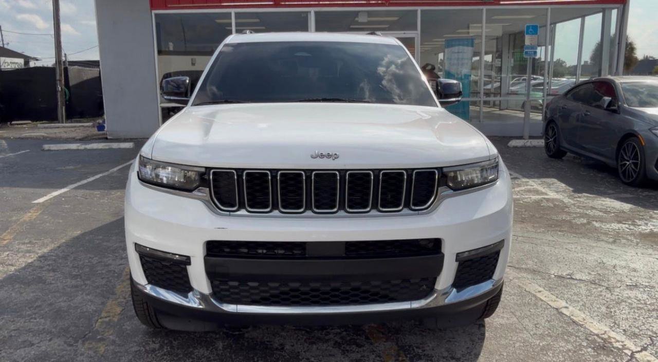 Used 2021 Jeep Grand Cherokee L Limited RWD image 2