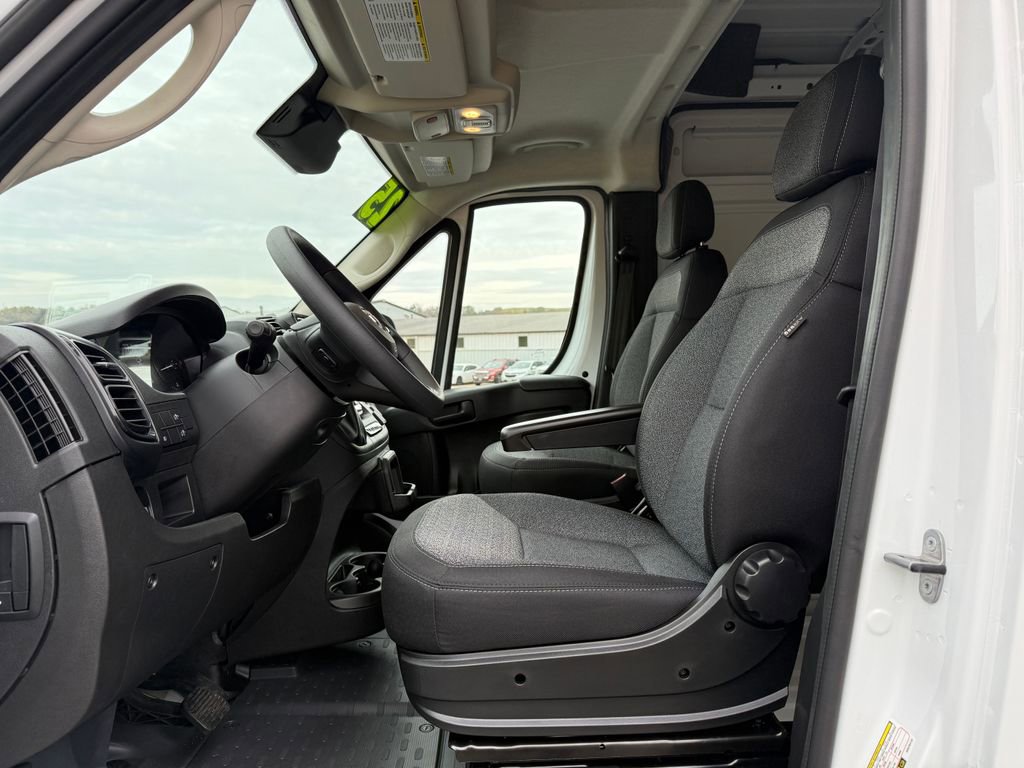 New 2025 RAM ProMaster 2500 w/ Convenience Group image 18
