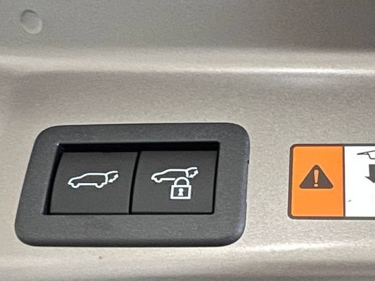 New 2026 Toyota RAV4 XSE w/ Weather Package AWD/4WD image 15