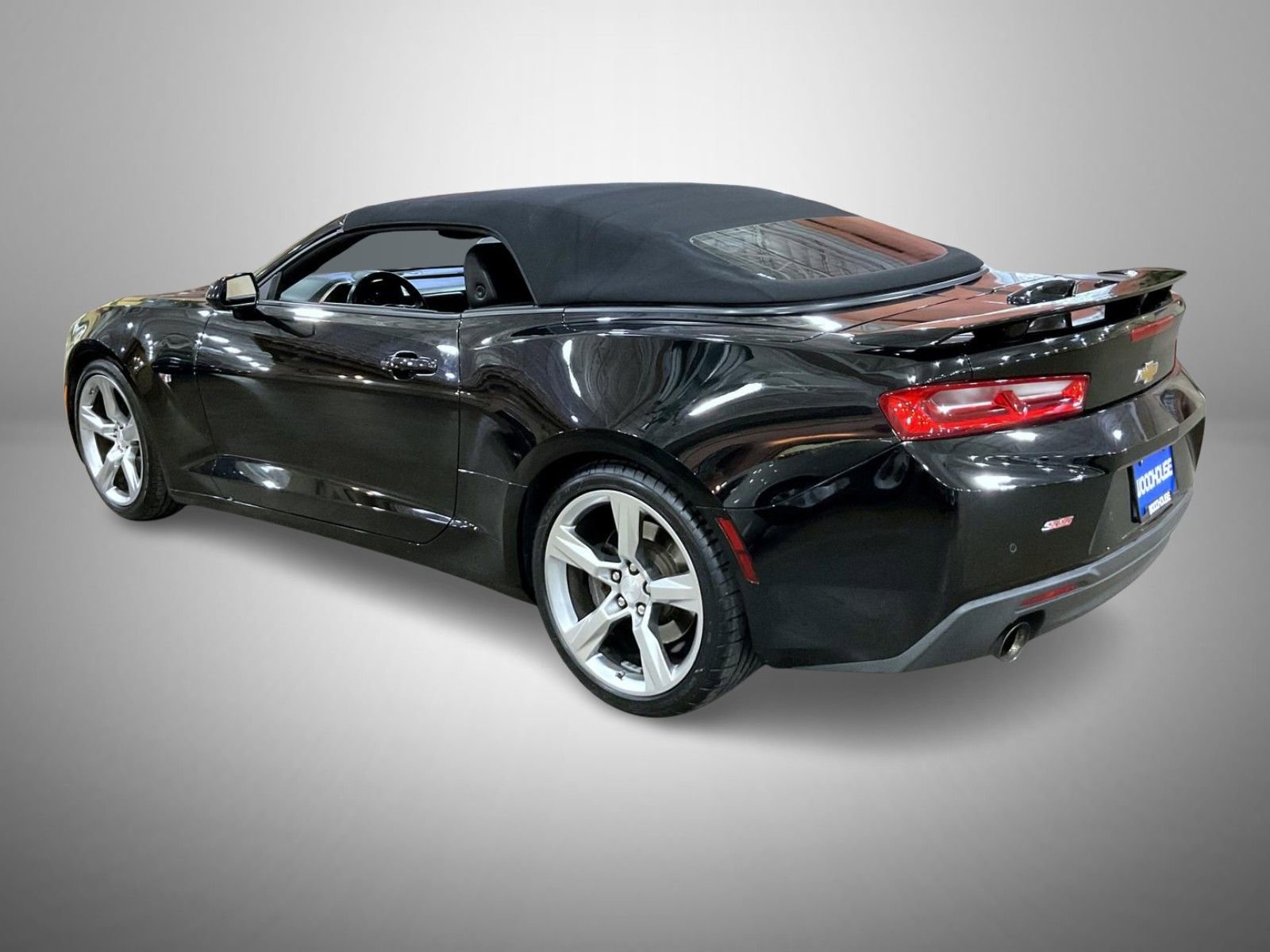 Used 2018 Chevrolet Camaro SS image 7