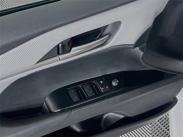 Used 2025 Toyota Camry SE image 11