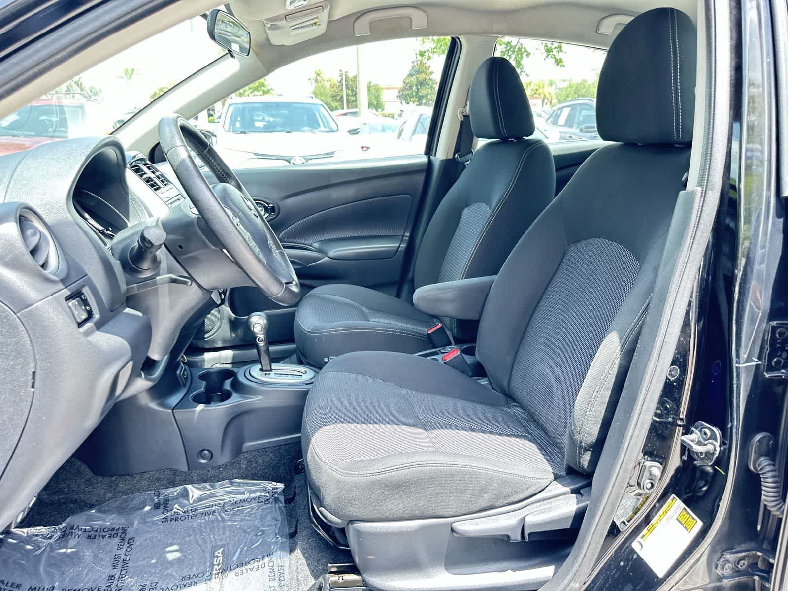 Used 2017 Nissan Versa FWD image 14