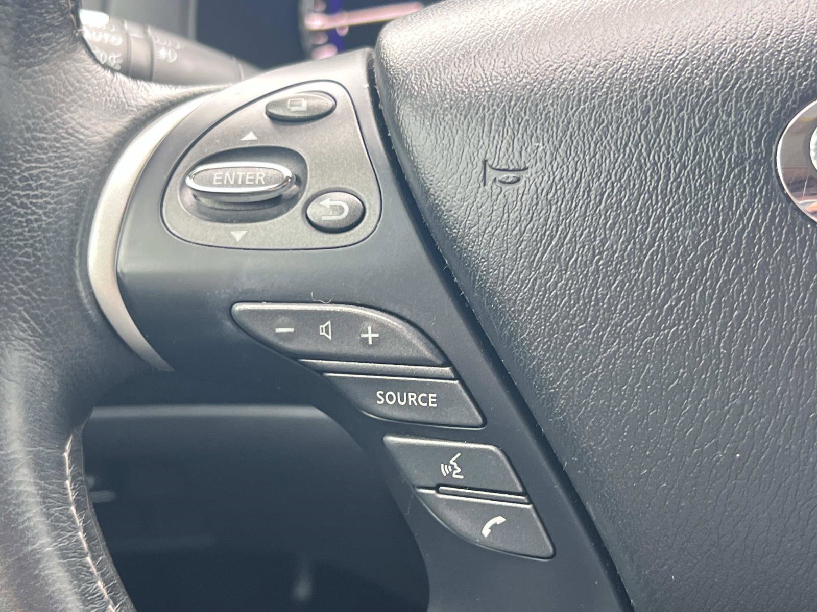 Used 2019 INFINITI QX60 Luxe w/ Essential Package FWD image 9