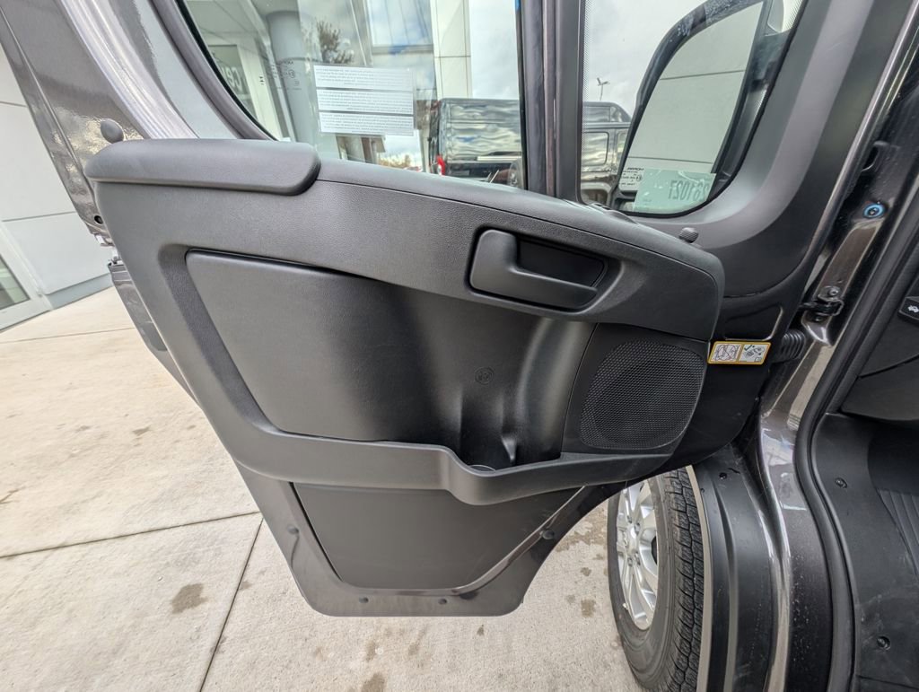 New 2026 RAM ProMaster 1500 w/ Quick Order Package 22G SLT image 16