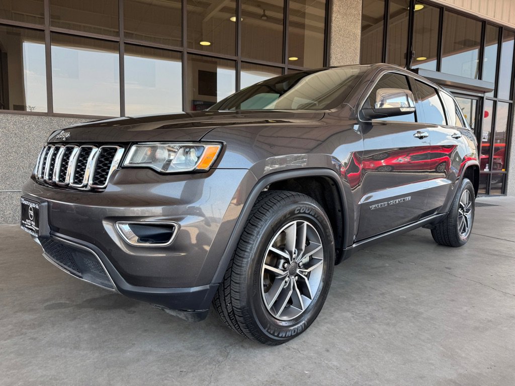 Used 2021 Jeep Grand Cherokee Limited w/ Luxury Group II image 28