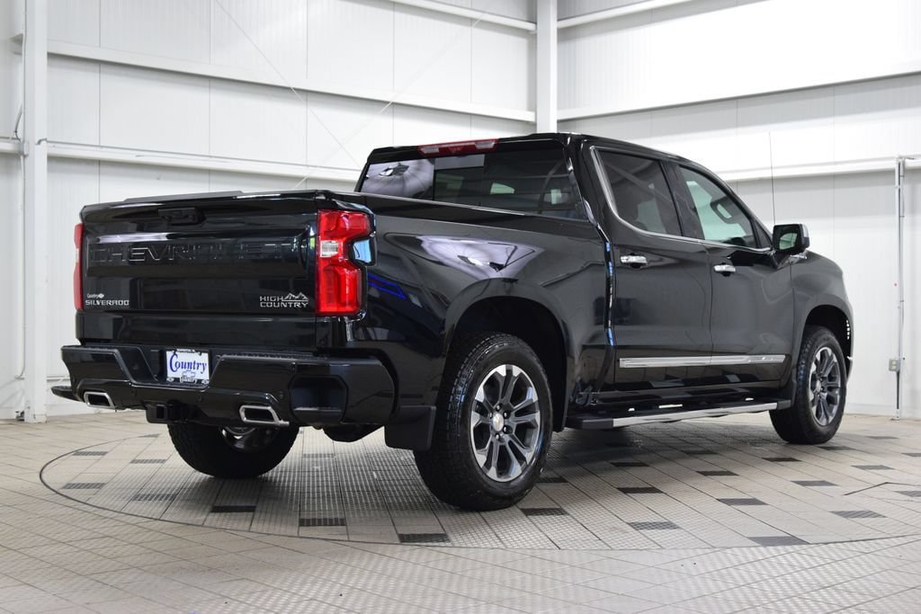 New 2026 Chevrolet Silverado 1500 High Country w/ Technology Package AWD/4WD image 8