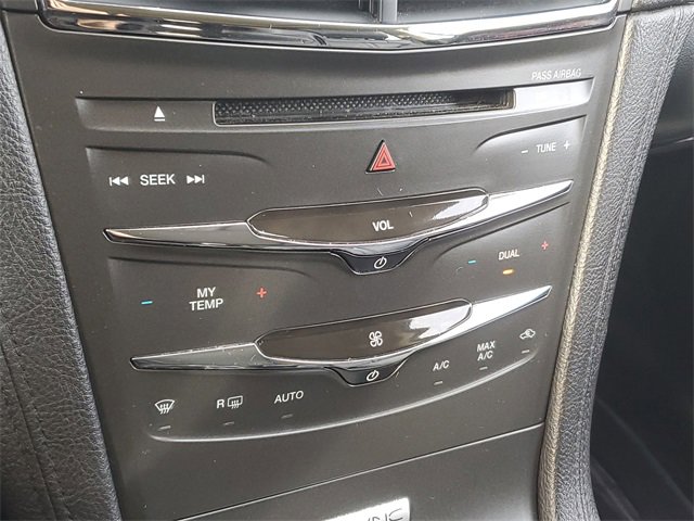 Used 2015 Lincoln MKT AWD w/ Equipment Group 201A image 20