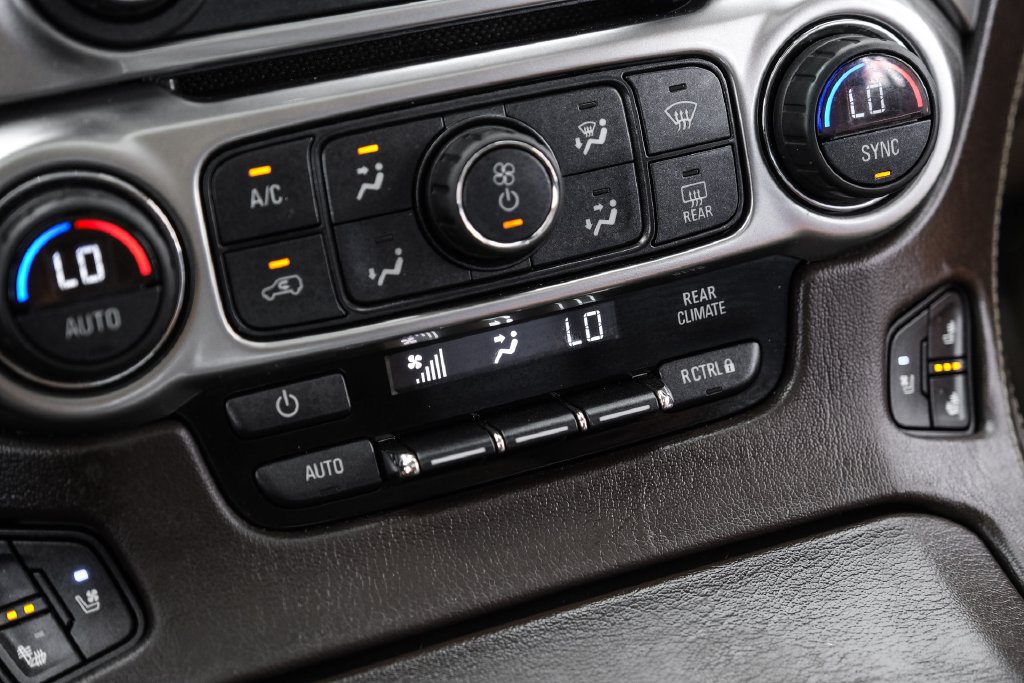 Used 2018 Chevrolet Tahoe Premier RWD image 26