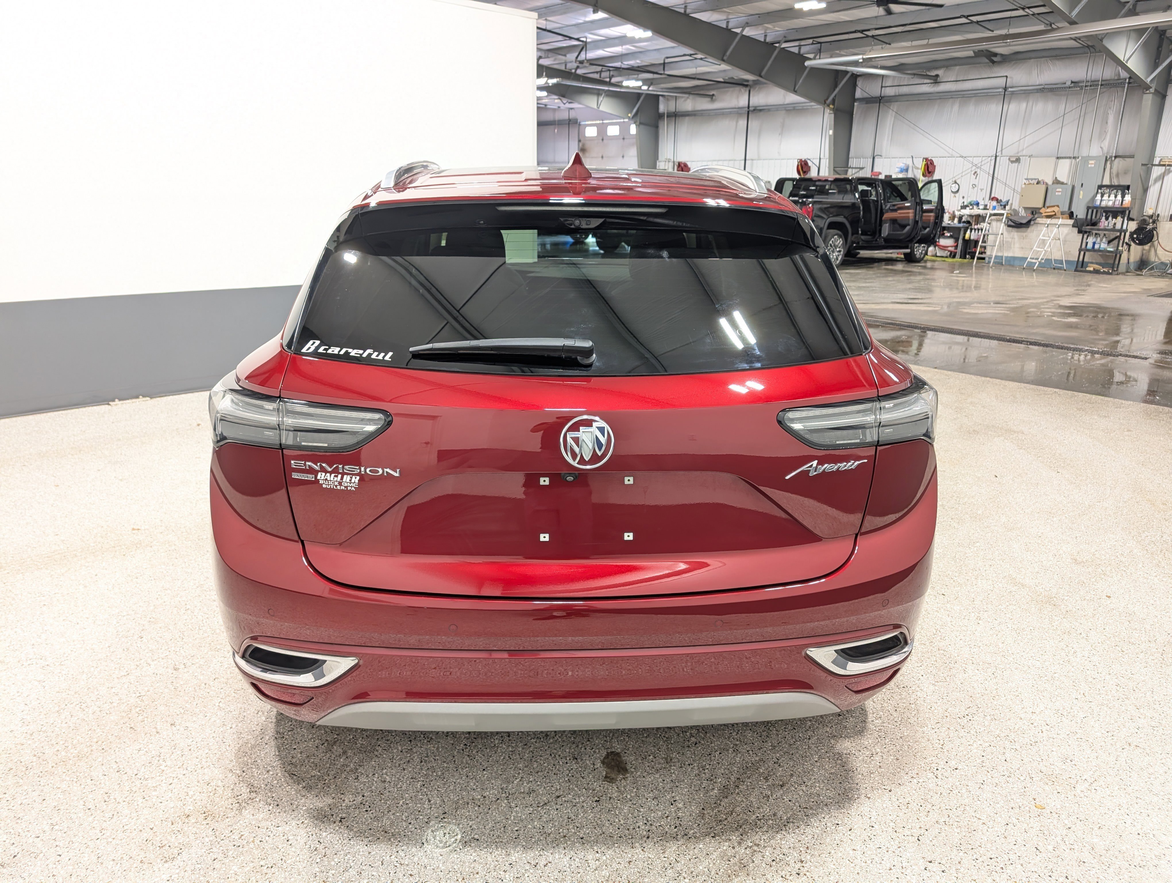 Used 2023 Buick Envision Avenir image 4