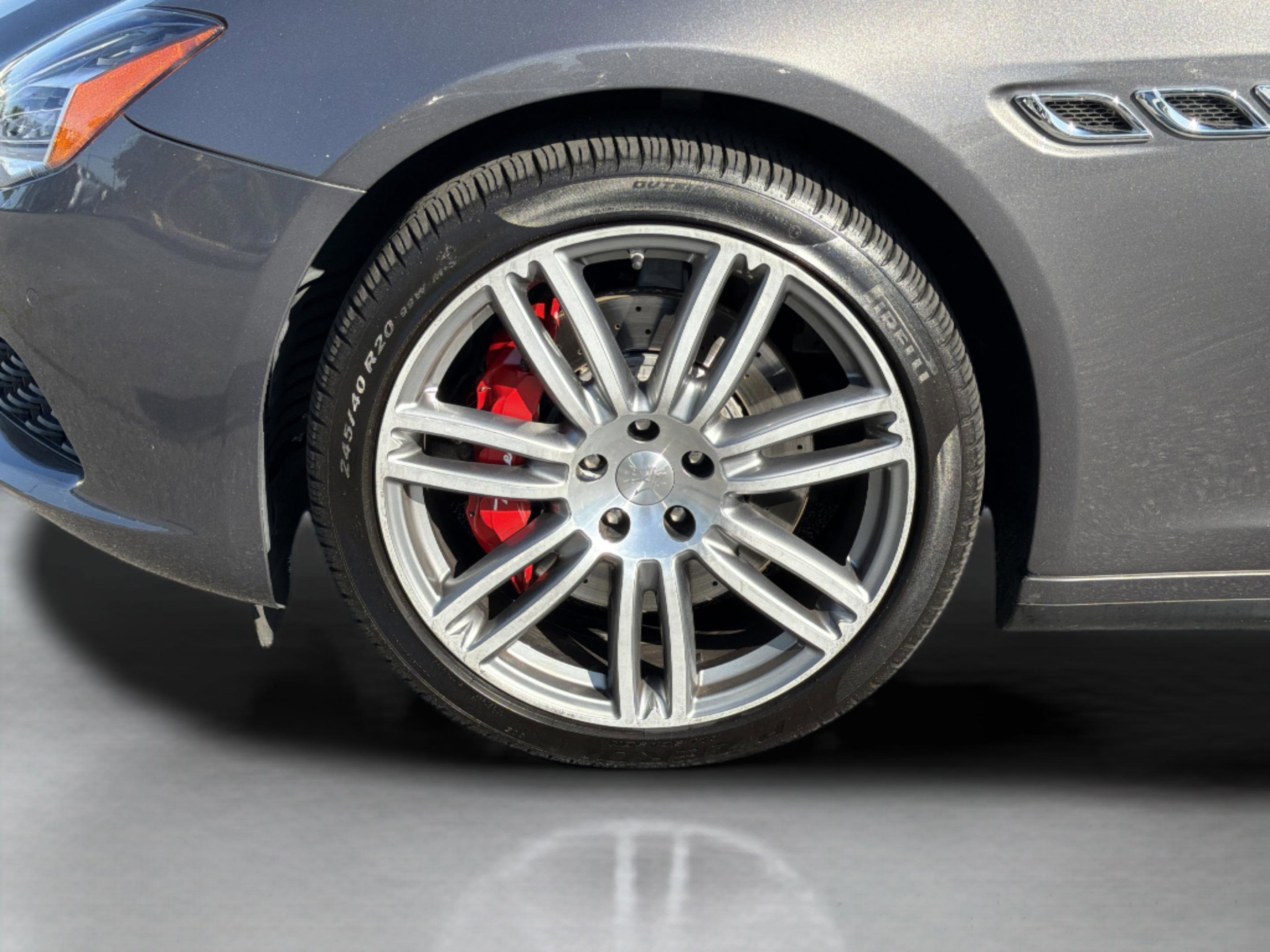 Used 2018 Maserati Quattroporte S image 28