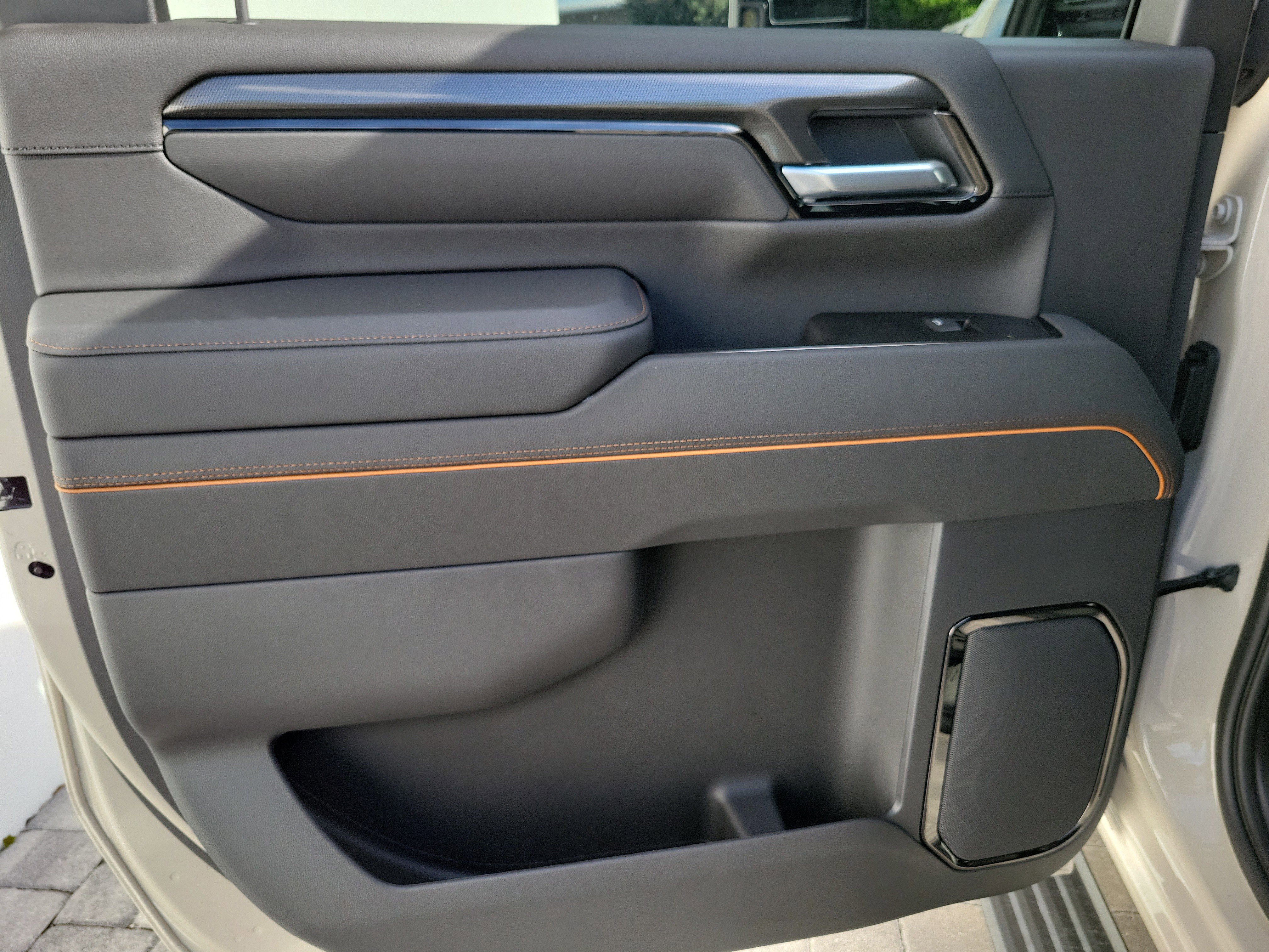 New 2026 GMC Sierra 2500 AT4 w/ AT4 Premium Plus Package image 11