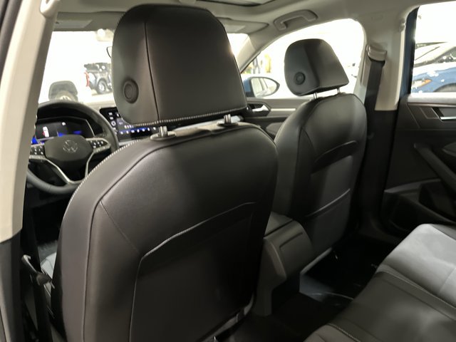 New 2026 Volkswagen Jetta SE image 19