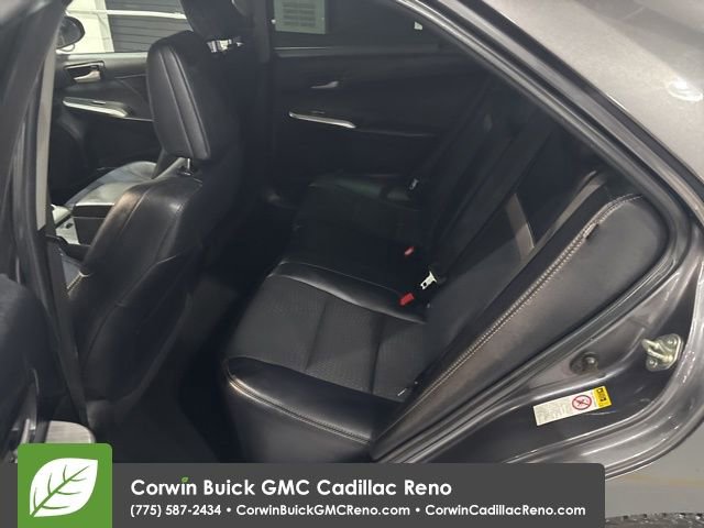 Used 2014 Toyota Camry SE w/ Moonroof Package image 25