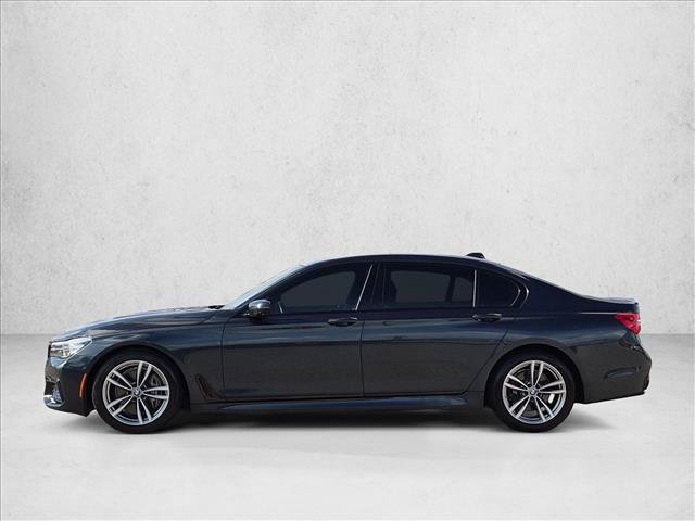 Used 2017 BMW 740i RWD image 9