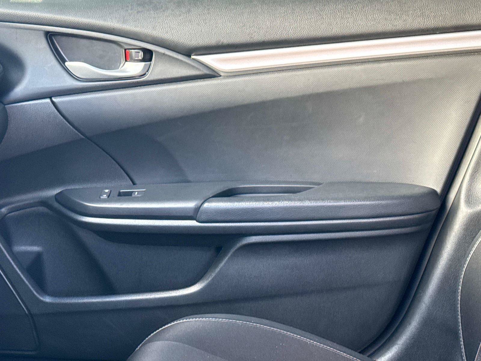 Used 2020 Honda Civic Sport image 19
