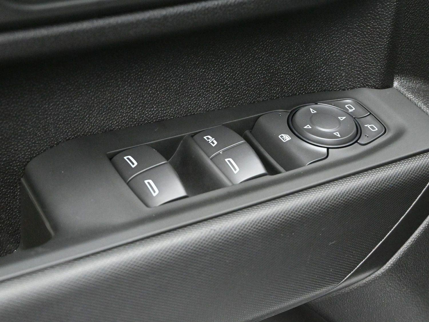 Used 2025 Chevrolet Silverado 2500 W/T w/ WT Convenience Package image 11