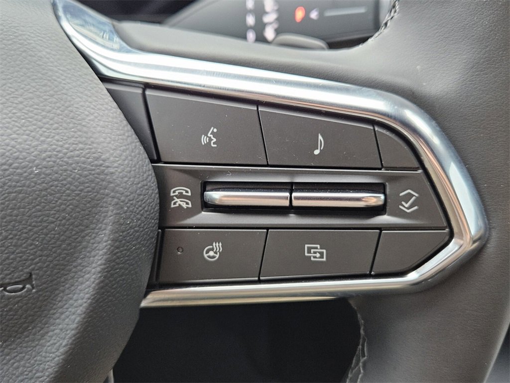 Used 2025 Chevrolet Equinox ACTIV w/ Safety and Technology Package image 22