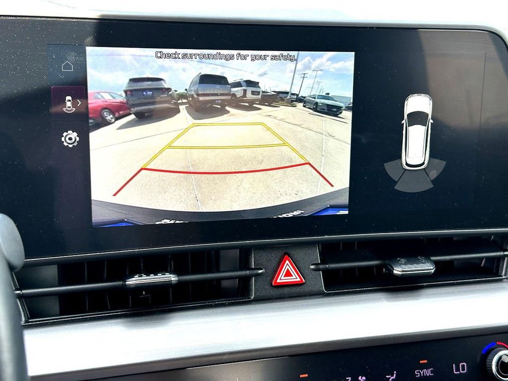 Used 2023 Kia Sportage EX image 16