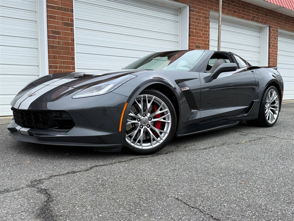 Used 2018 Chevrolet Corvette Z06 RWD image 7