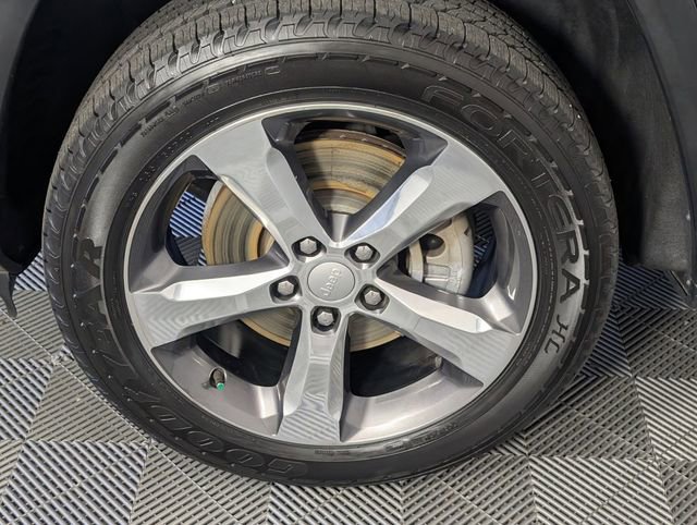 Used 2021 Jeep Grand Cherokee L Limited AWD/4WD image 8