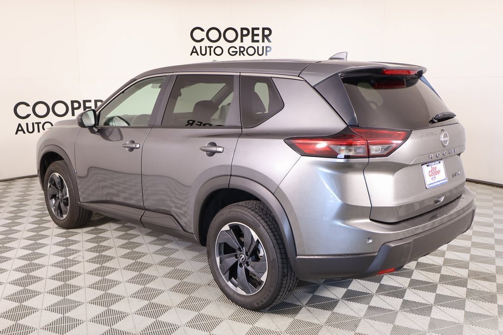 Used 2024 Nissan Rogue SV image 21