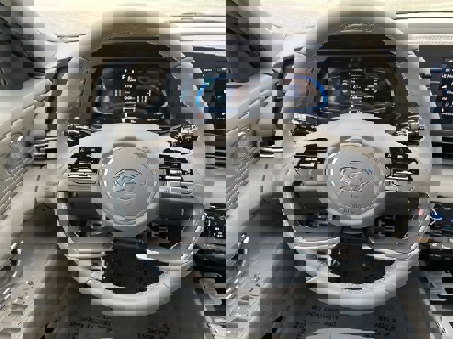 New 2026 Hyundai Elantra SEL Sport Premium image 21