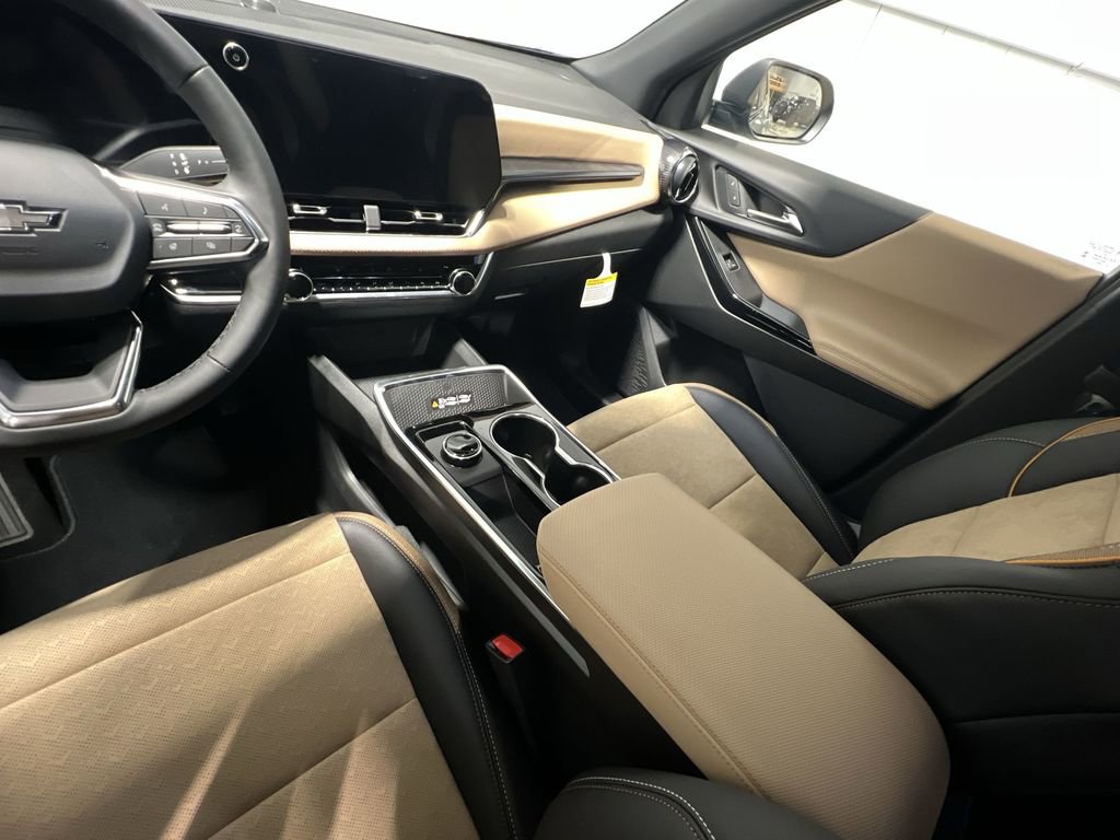 New 2026 Chevrolet Equinox ACTIV image 23