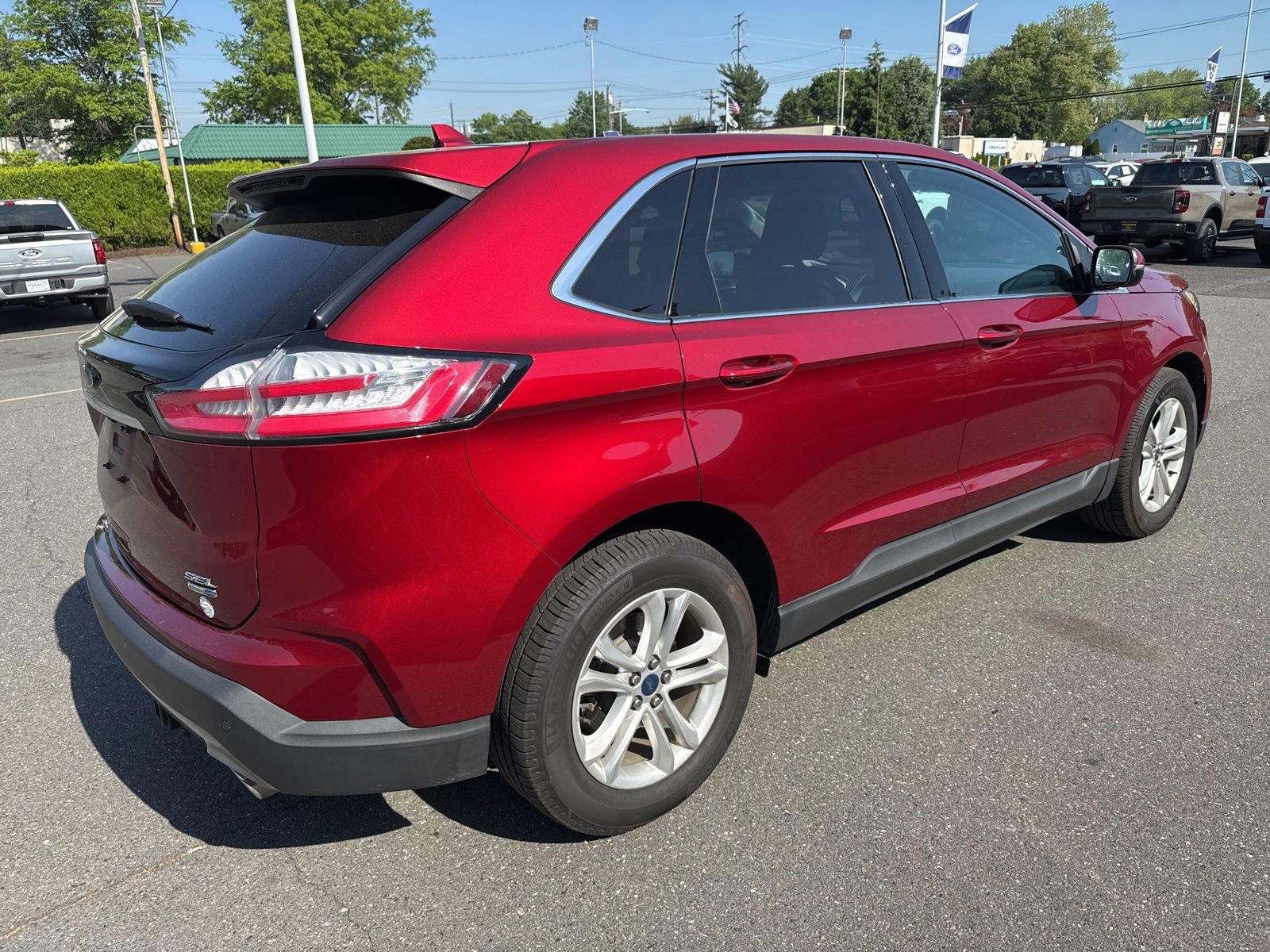 Used 2019 Ford Edge SEL w/ Equipment Group 201A AWD/4WD image 7