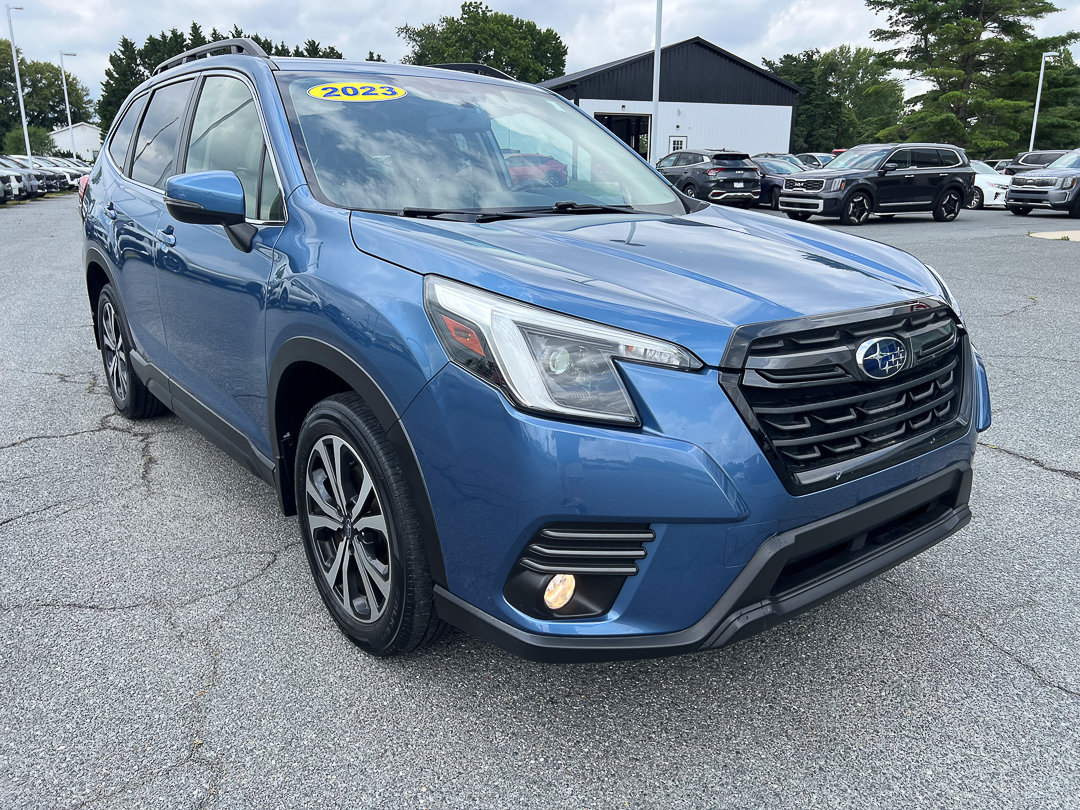 Used 2023 Subaru Forester Limited AWD/4WD image 10