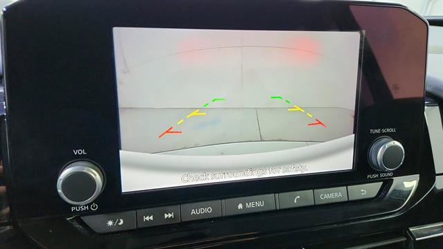 Certified 2025 Nissan Pathfinder SV FWD image 17