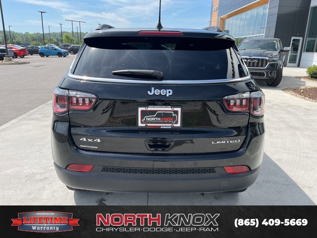 Used 2024 Jeep Compass Limited AWD/4WD image 17