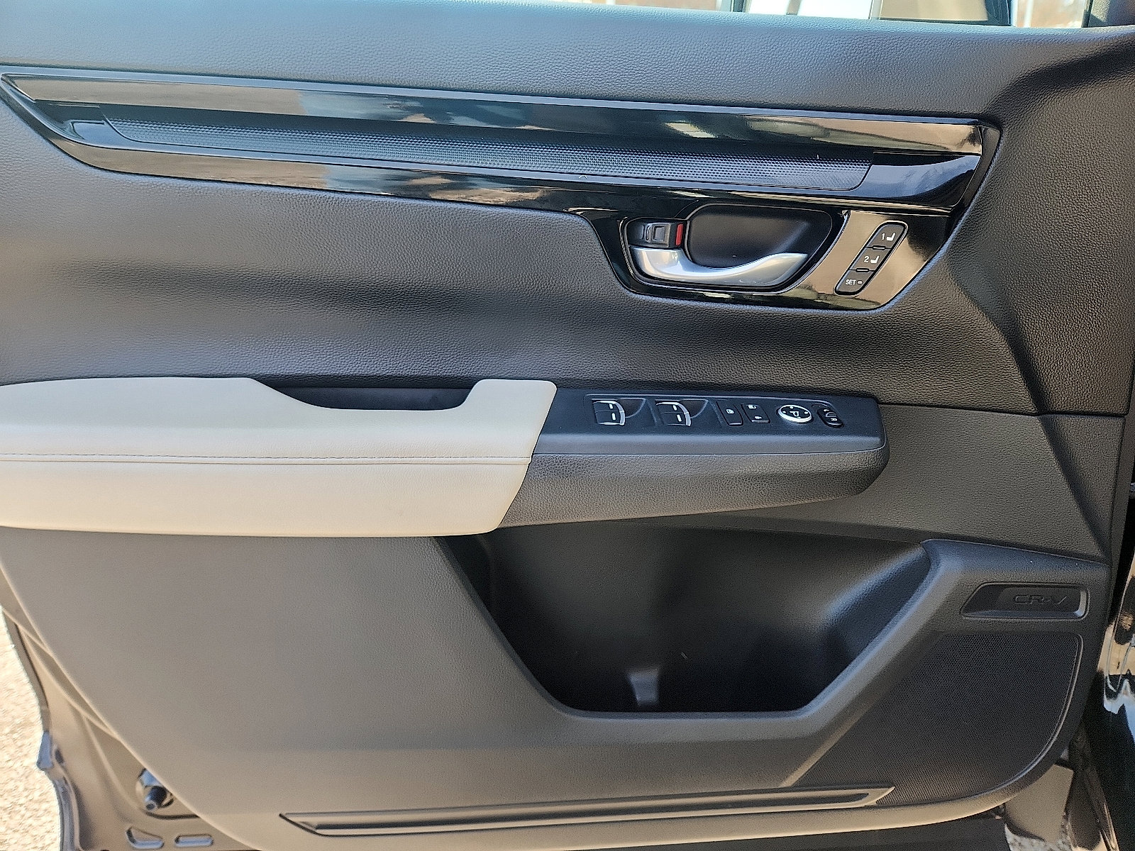 Used 2023 Honda CR-V EX-L image 12