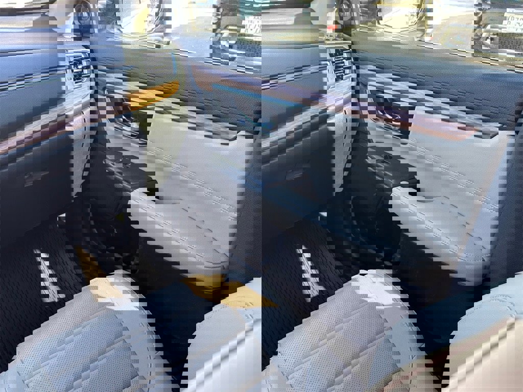 Used 2022 Honda CR-V Touring image 29