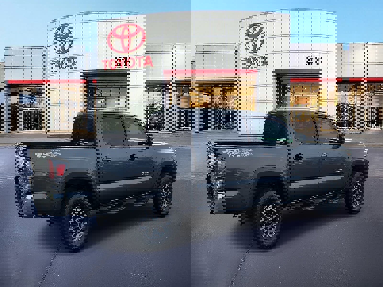 Used 2020 Toyota Tacoma TRD Off-Road image 5