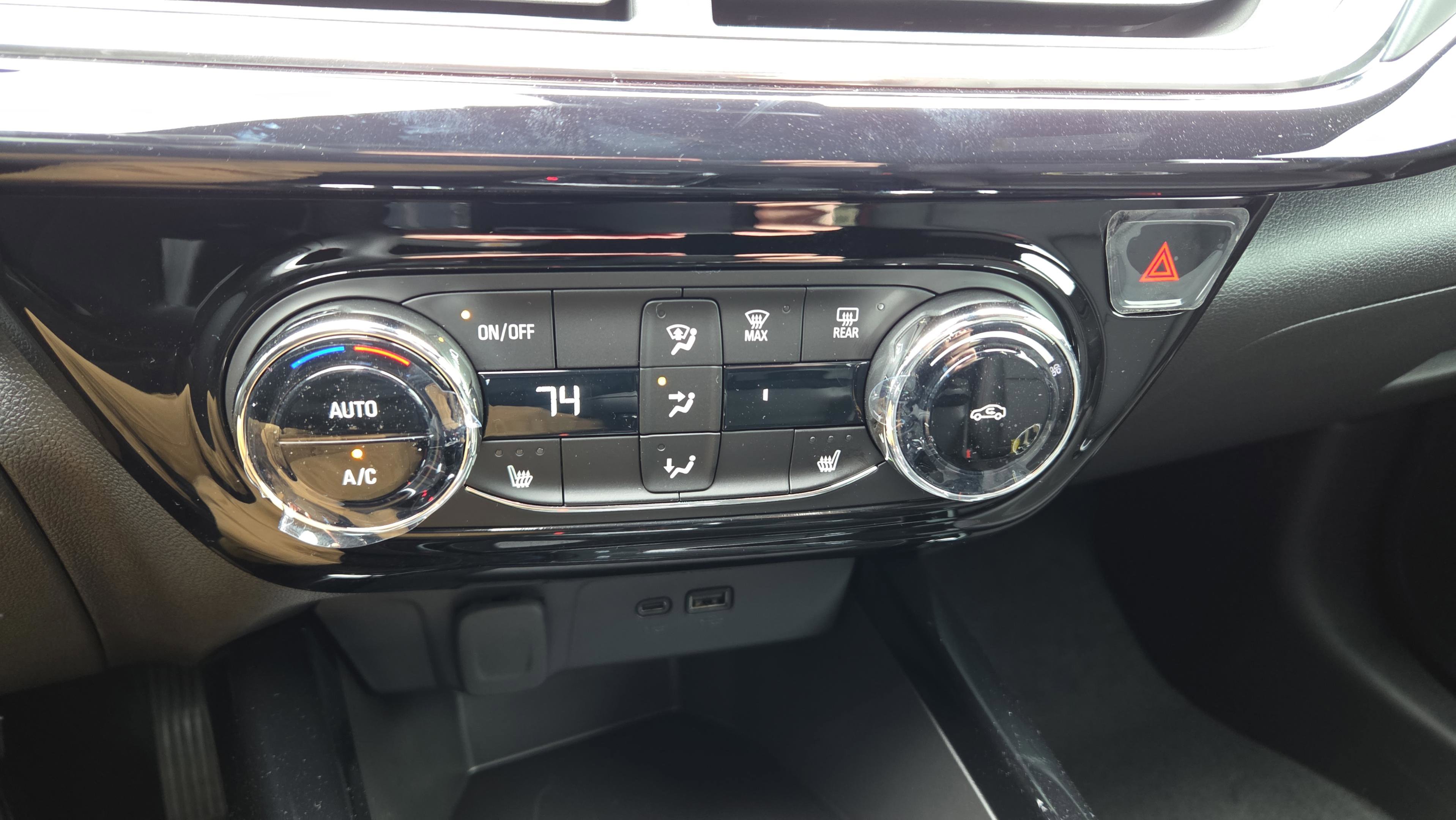 New 2026 Chevrolet Trax RS w/ Driver Confidence Package image 11