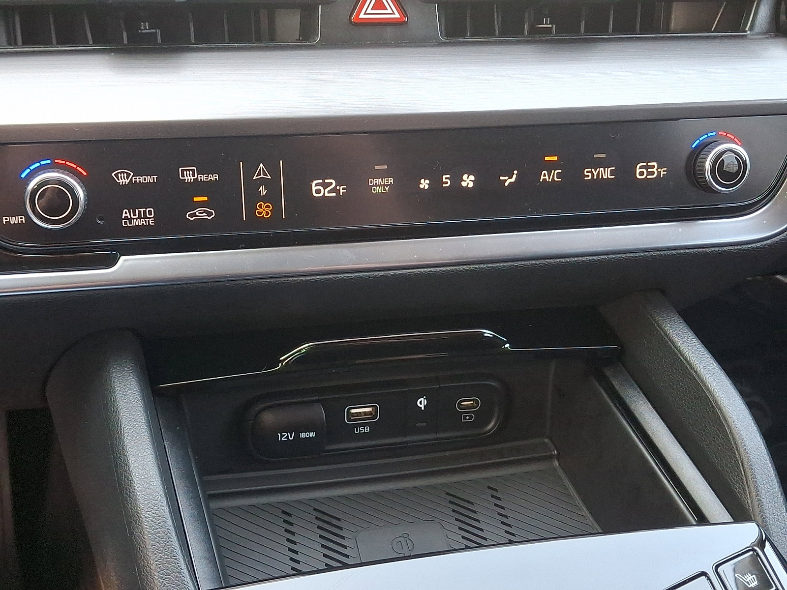 Certified 2025 Kia Sportage EX AWD/4WD image 15