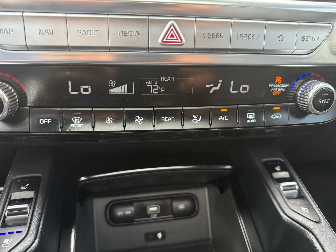 Used 2020 Kia Telluride SX w/ Towing Package AWD/4WD image 22