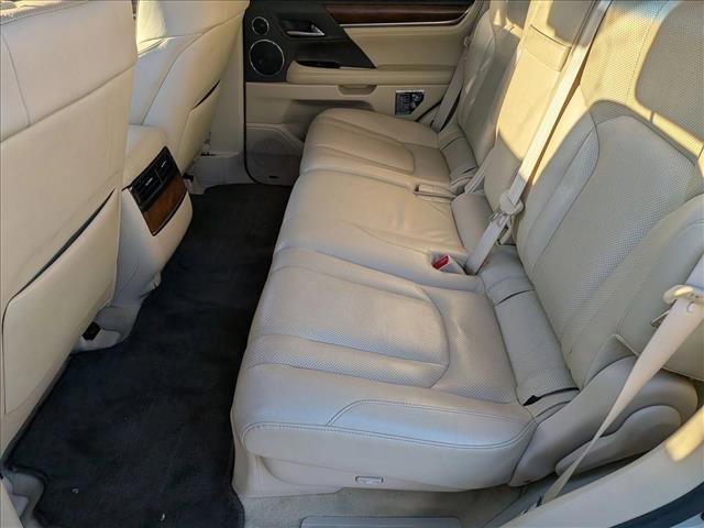 Used 2016 Lexus LX 570 4WD image 18