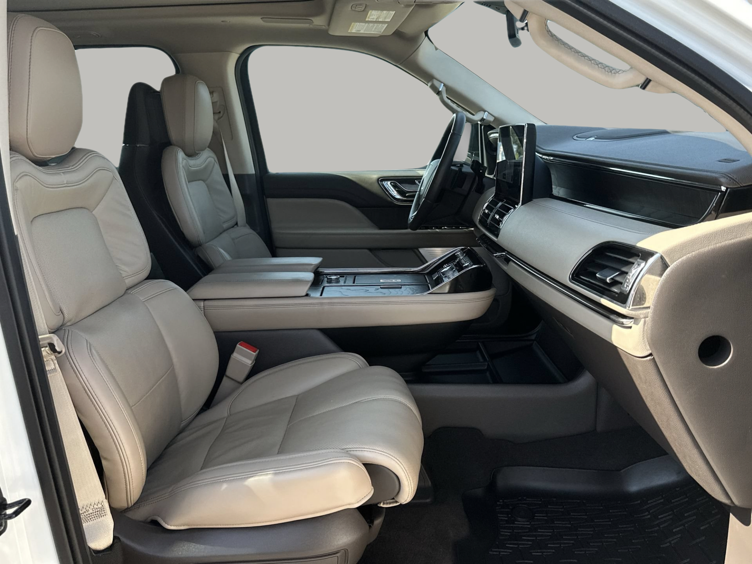 Used 2023 Lincoln Navigator Reserve AWD/4WD image 22