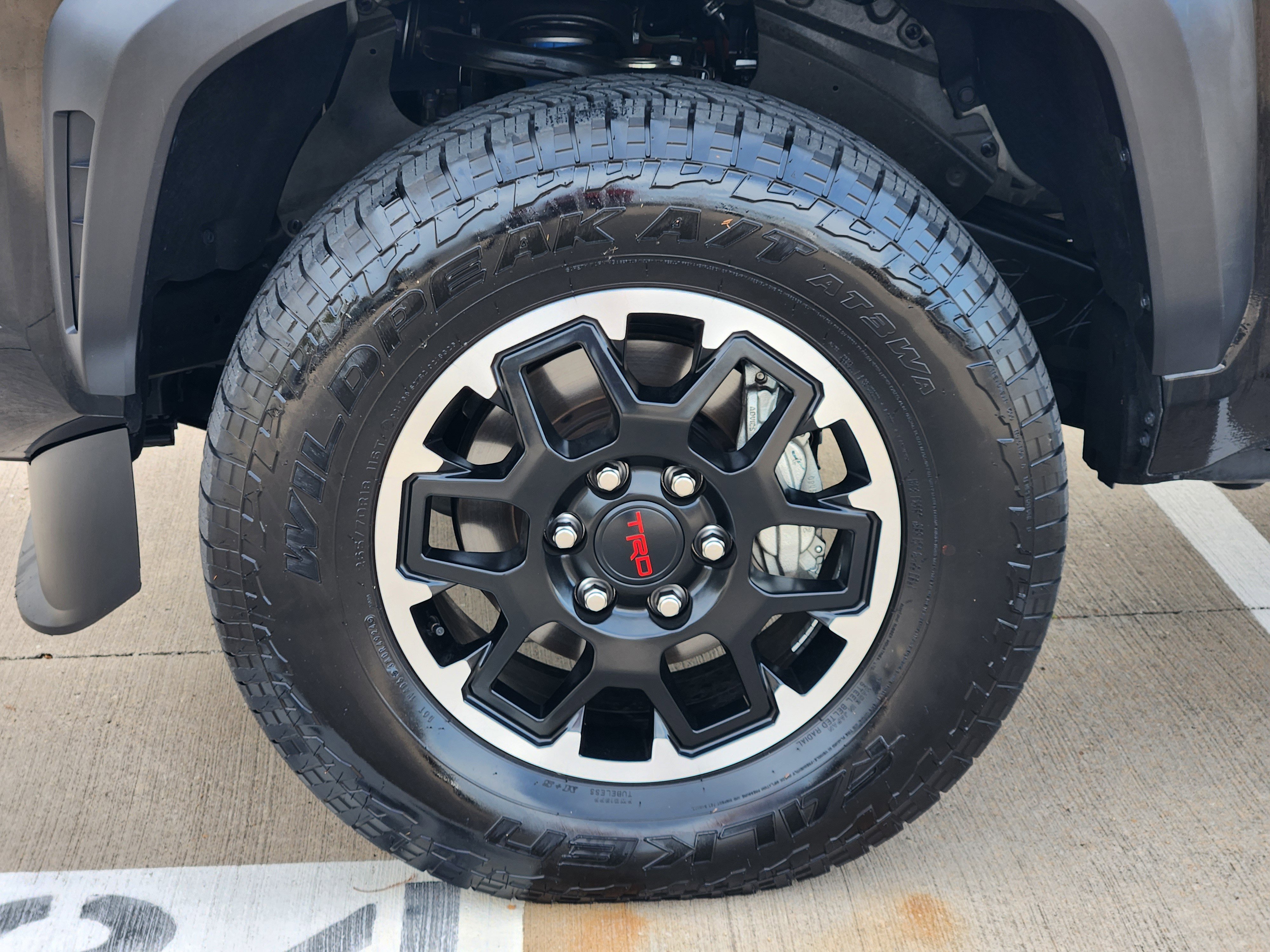 Used 2025 Toyota Tacoma TRD Off-Road image 10