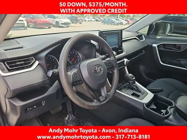 Used 2020 Toyota RAV4 LE AWD/4WD image 9