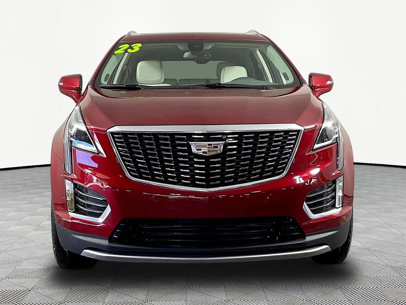Used 2023 Cadillac XT5 Premium Luxury w/ LPO, Floor Liner Package FWD image 2