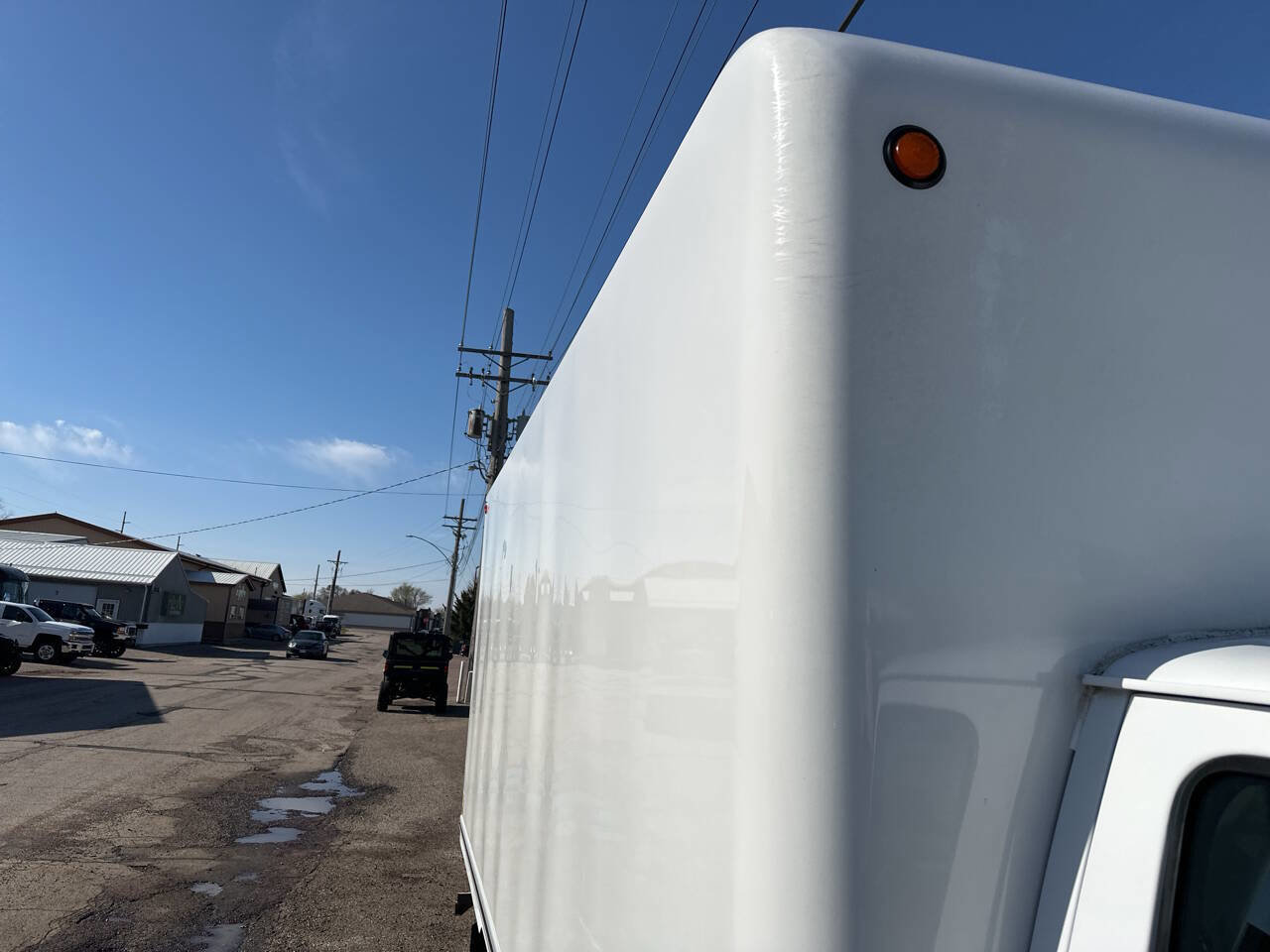 Used 2017 Ford E-350 and Econoline 350 Super Duty w/ Exterior Upgrade Package image 33