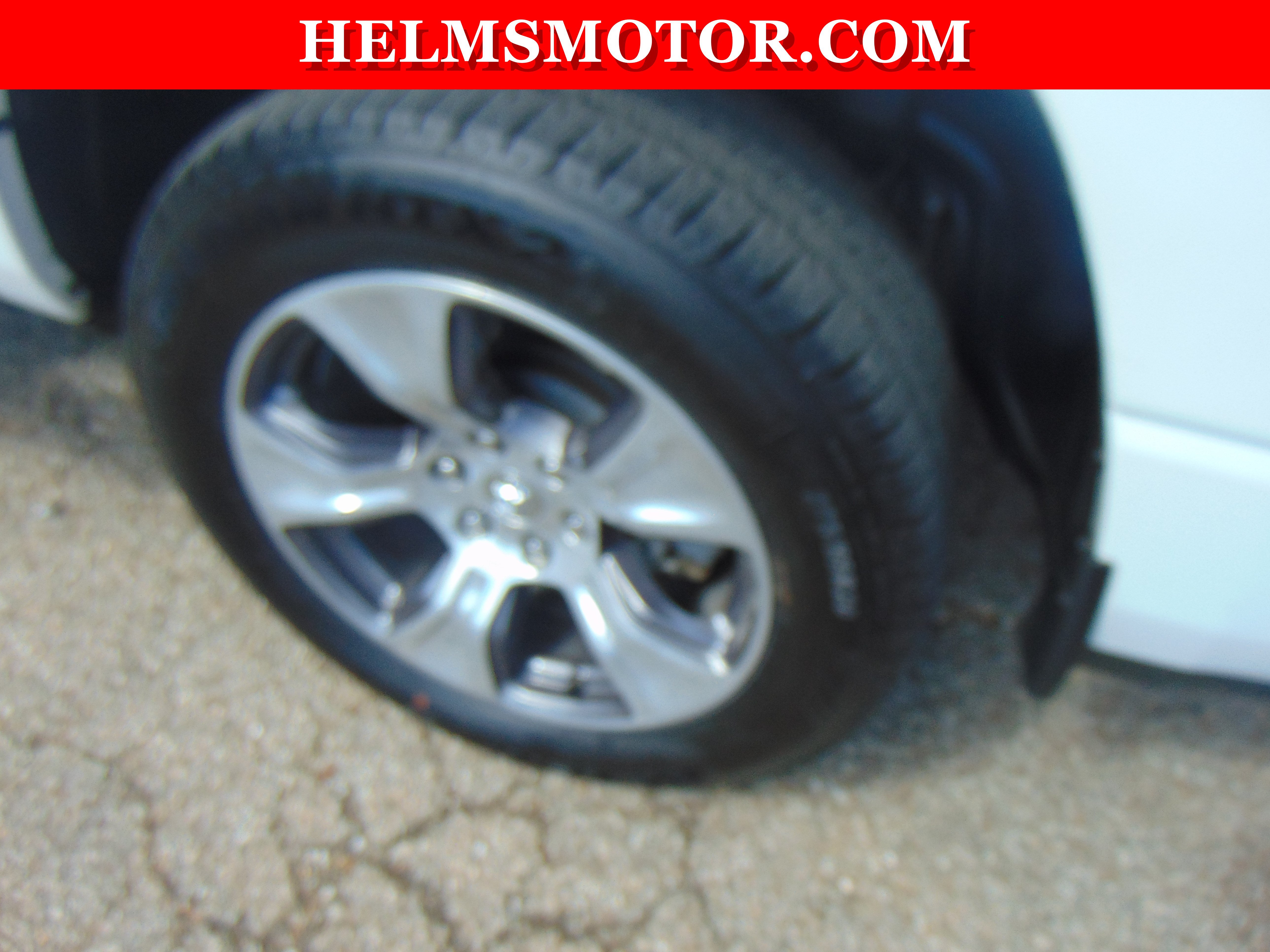 Used 2024 RAM 1500 Laramie AWD/4WD image 12