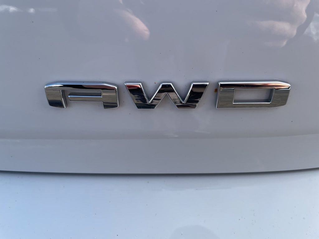 Certified 2022 GMC Terrain SLE w/ Driver Convenience Package image 8