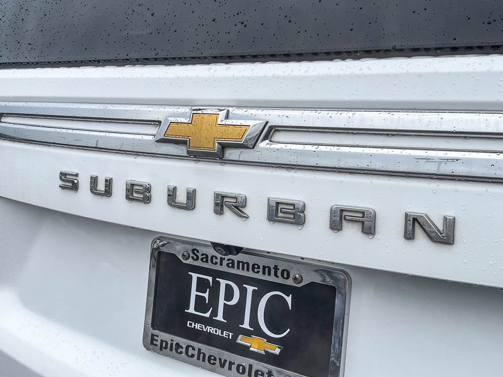 Used 2023 Chevrolet Suburban Premier image 10