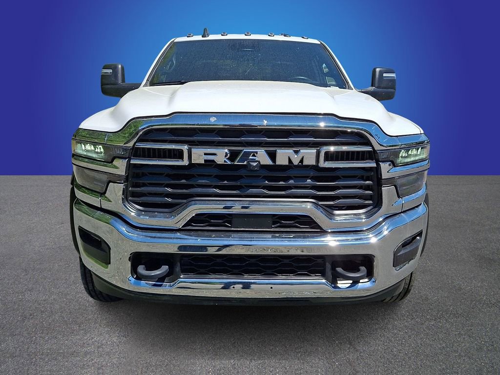 Used 2025 RAM 5500 Tradesman AWD/4WD image 2