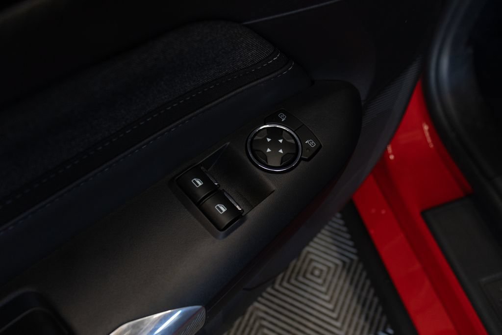 Used 2025 Ford Mustang GT RWD image 16
