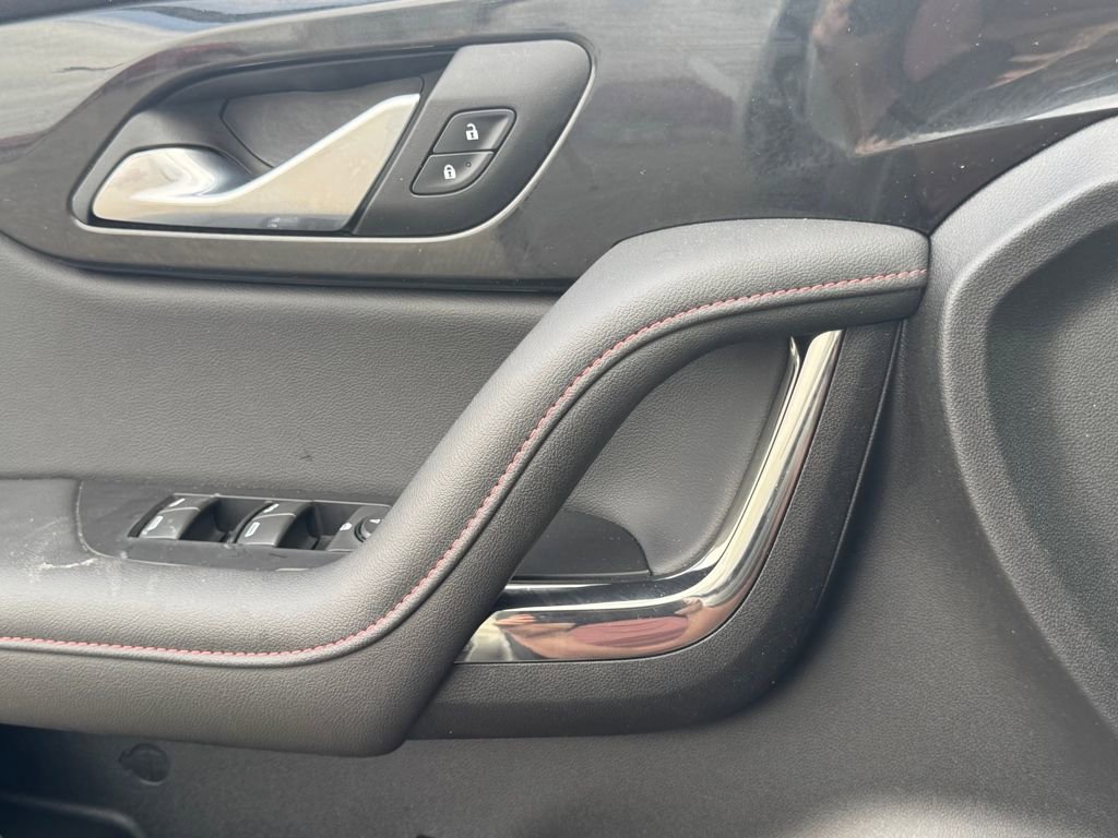 Used 2025 Chevrolet Blazer RS image 22