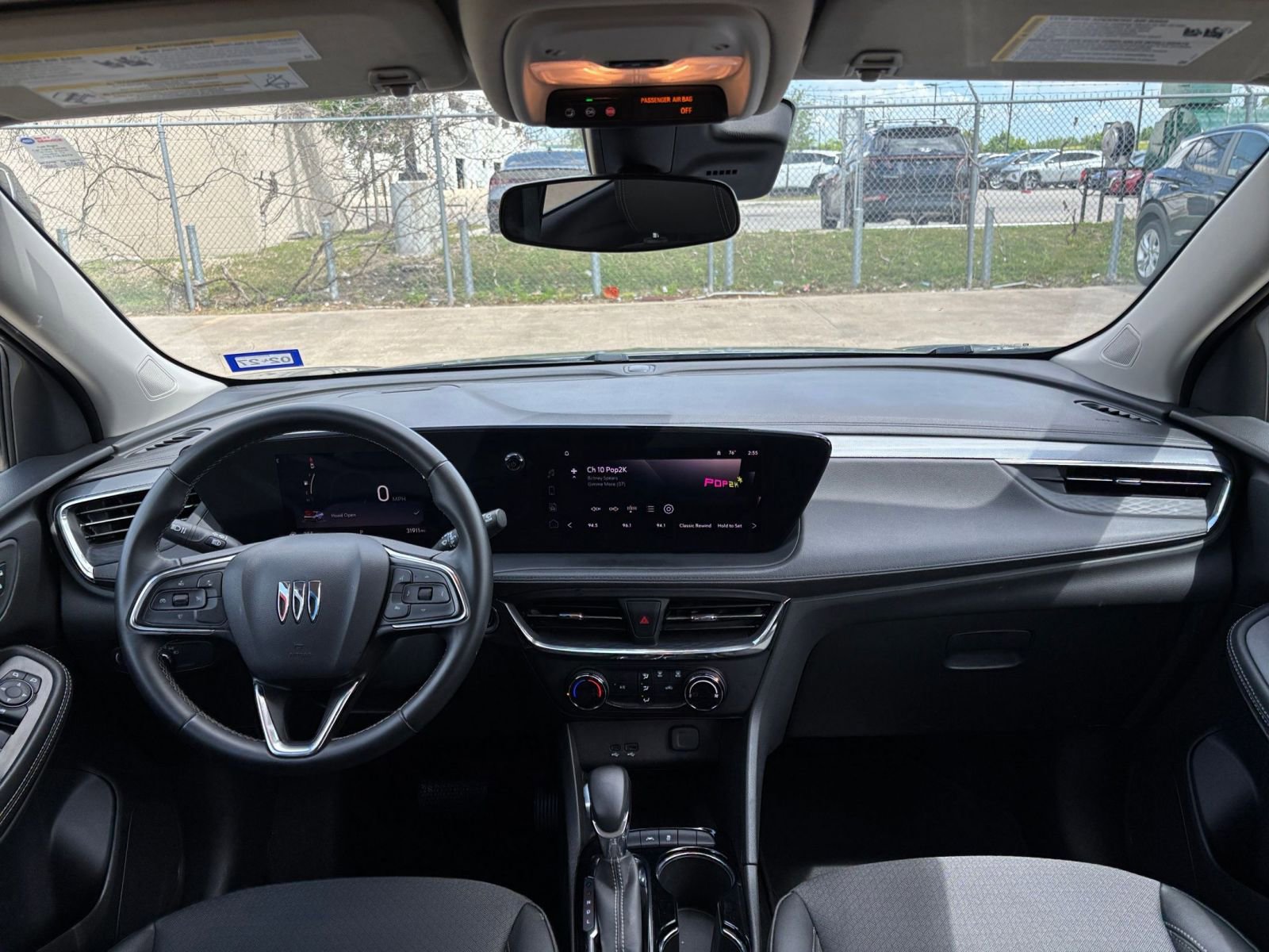 Used 2025 Buick Encore GX Preferred image 32